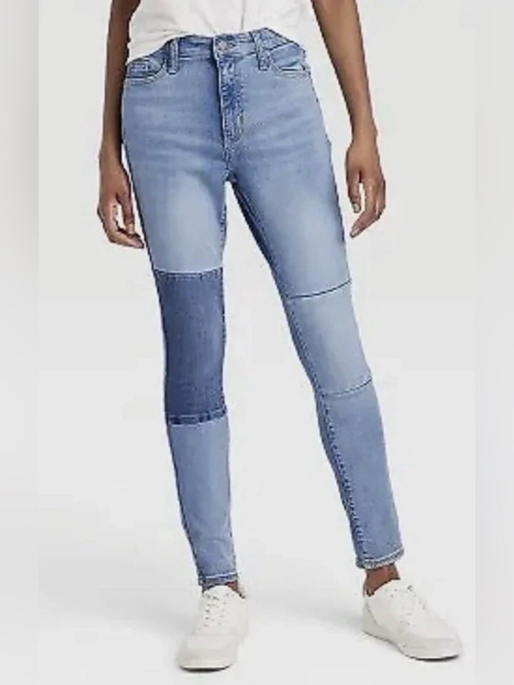 Universal Threads High Rise Skinny Patched Jeans, NWT, Size 12